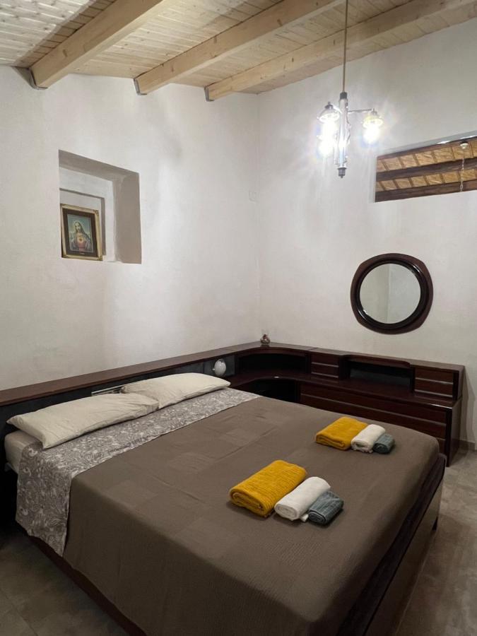 Casa Di Mirto Bed & Breakfast Chiaramonte Gulfi Dış mekan fotoğraf
